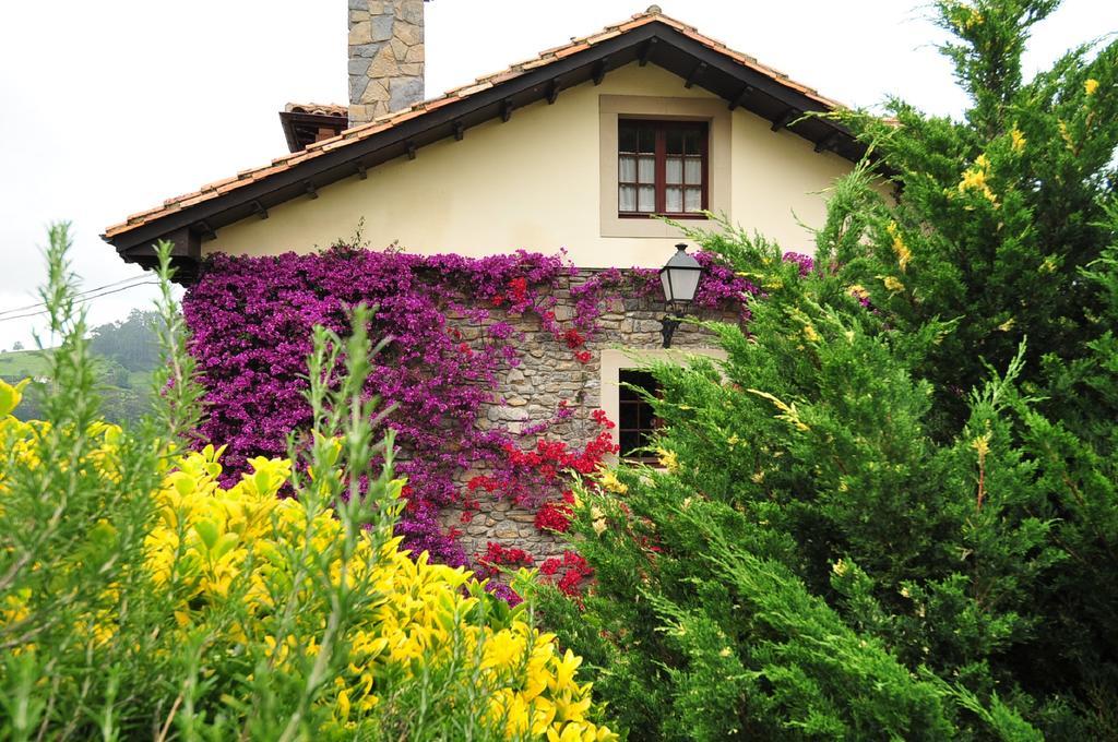 Pensjonat Casa Rural Llugaron I Miravalles Zewnętrze zdjęcie